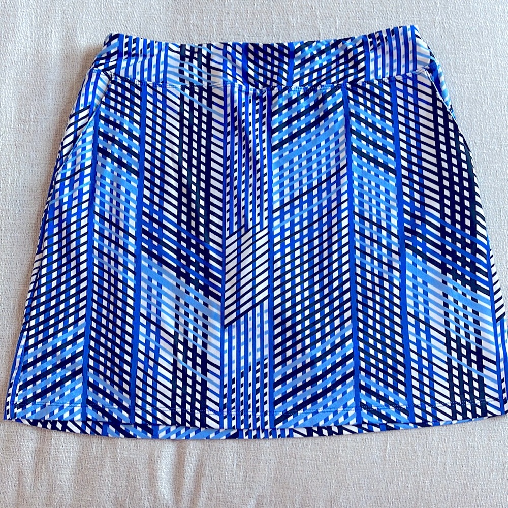 Tail golf skirt.